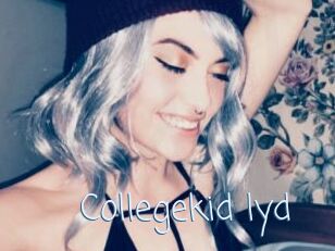 Collegekid_lyd