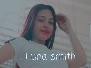 Luna_smith