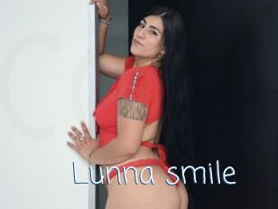 Lunna_smile