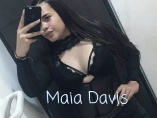 Maia_Davis