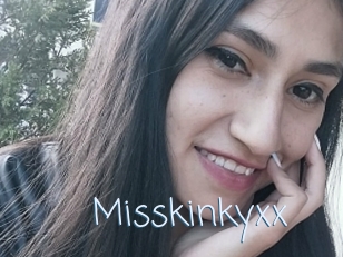 Misskinkyxx
