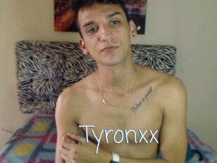 Tyronxx